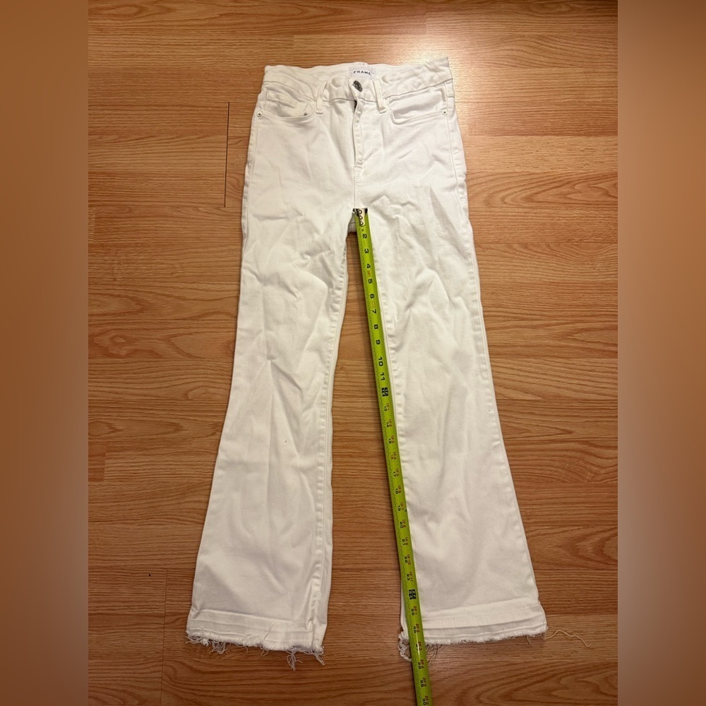 Frame Le One Crop Mini Boot in Blanc - Picture 6 of 7